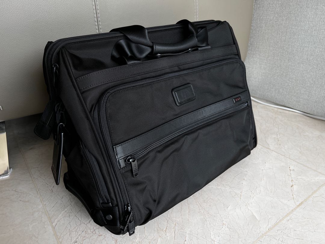 Tumi alpha 3 top framed soft duffel