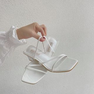 (Category: ) located in . Submitted by gdbyeclothes (Listing ID 1128481473, Image 1). Description: .