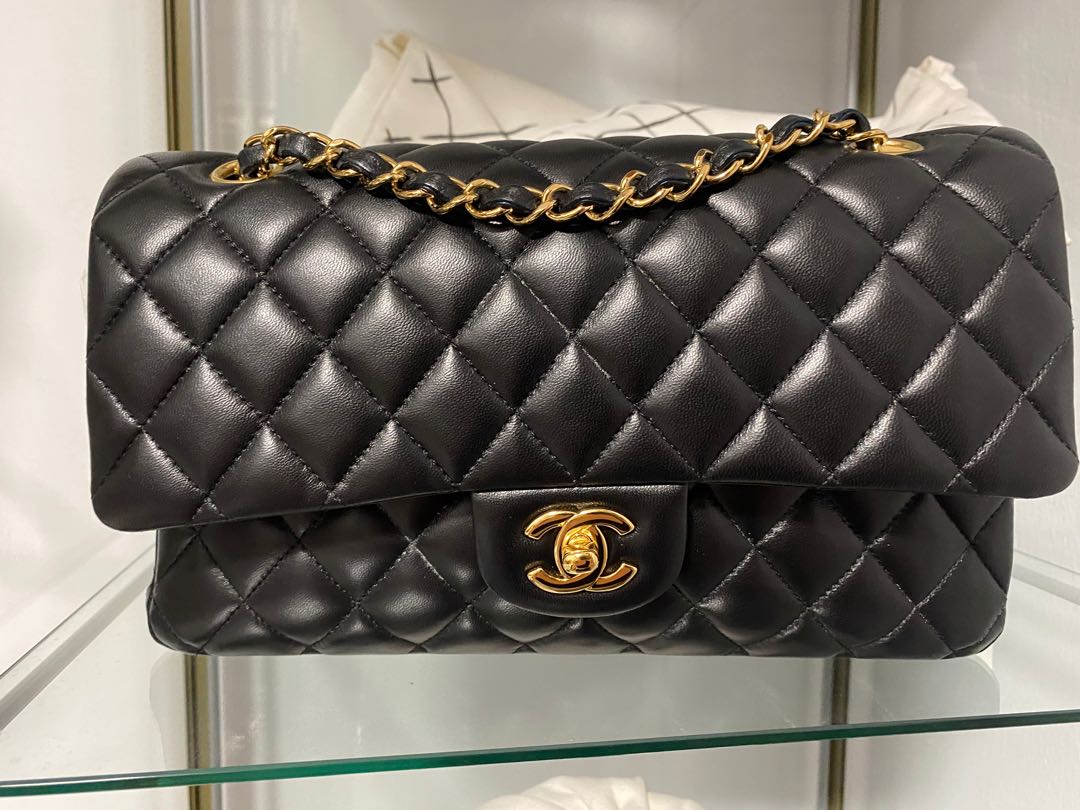 25 Chanel Classic Medium Double Flap Bag in Lambskin GHW, Women's Fashion,  Bags & Wallets, Purses & Pouches on Carousell