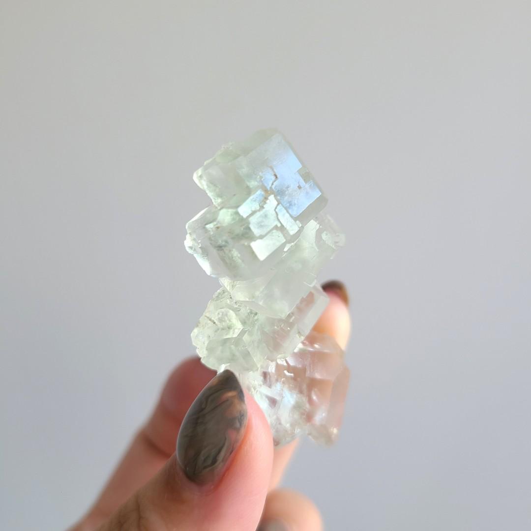 香花嶺螢石1 女裝 飾物及配件 寶石 鑽石 水晶 Carousell
