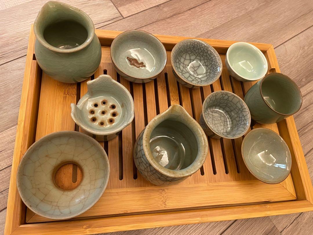 元時代龍泉窯青磁三足袴腰香炉 | Longquan celadon / Yuan