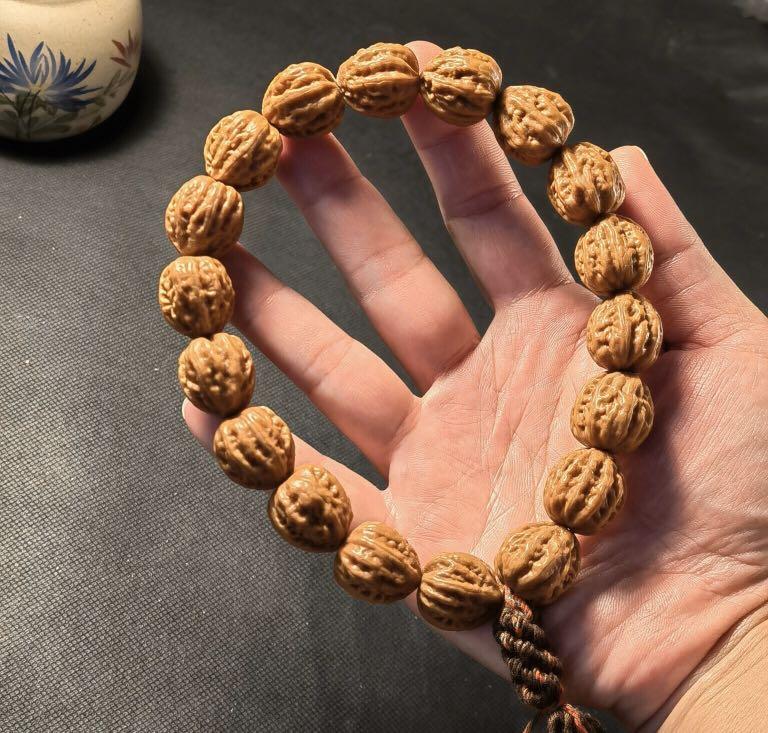 文玩堂：十八玉の桃核手持ち数珠 文玩堂：十八玉の桃核手持ち数珠