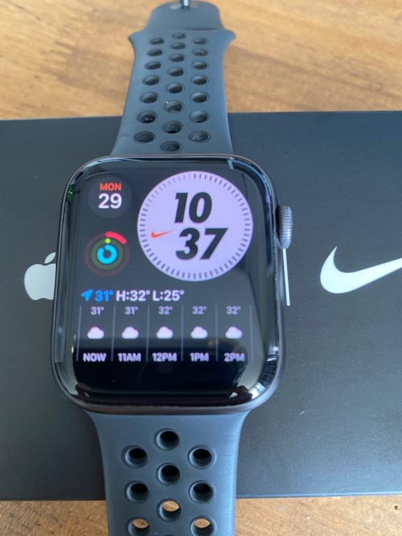 スマートフォン/携帯電話 その他 Apple Watch Nike SE 44mm, Mobile Phones & Gadgets, Wearables 