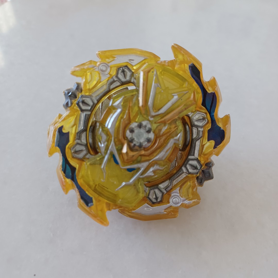Beyblade burst shop yellow