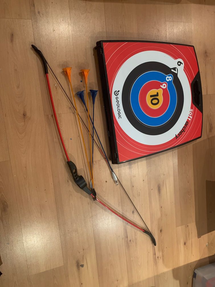 Decathlon bow and arrow Set, Hobbies & Toys, Toys & Games on Carousell