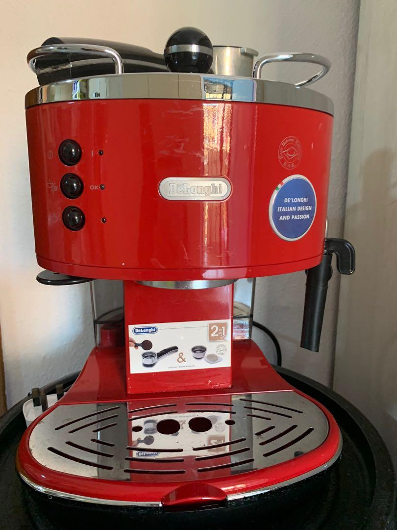 Delonghi espresso machine, TV & Home Appliances, Kitchen Appliances