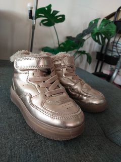 (Category: ) located in . Submitted by avalilypreloved (Listing ID 1128527977, Image 1). Description: .