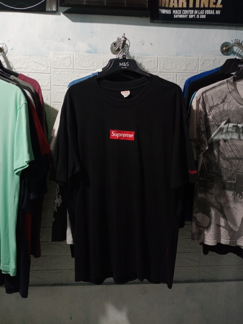 Kaos supreme Block logo, Fesyen Pria 