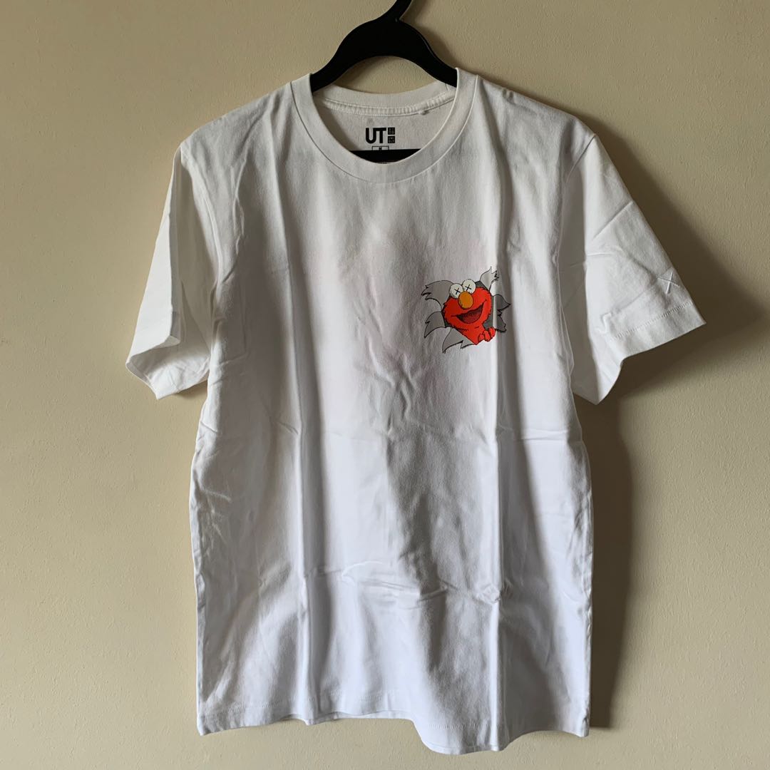 Kaws X Sesame Street Elmo Tee Men S Fashion Tops Sets Tshirts Polo Shirts On Carousell
