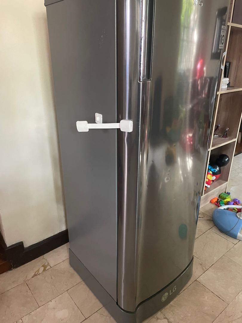 LG 7 cubic feet Inverter Refrigerator, TV & Home Appliances, Kitchen