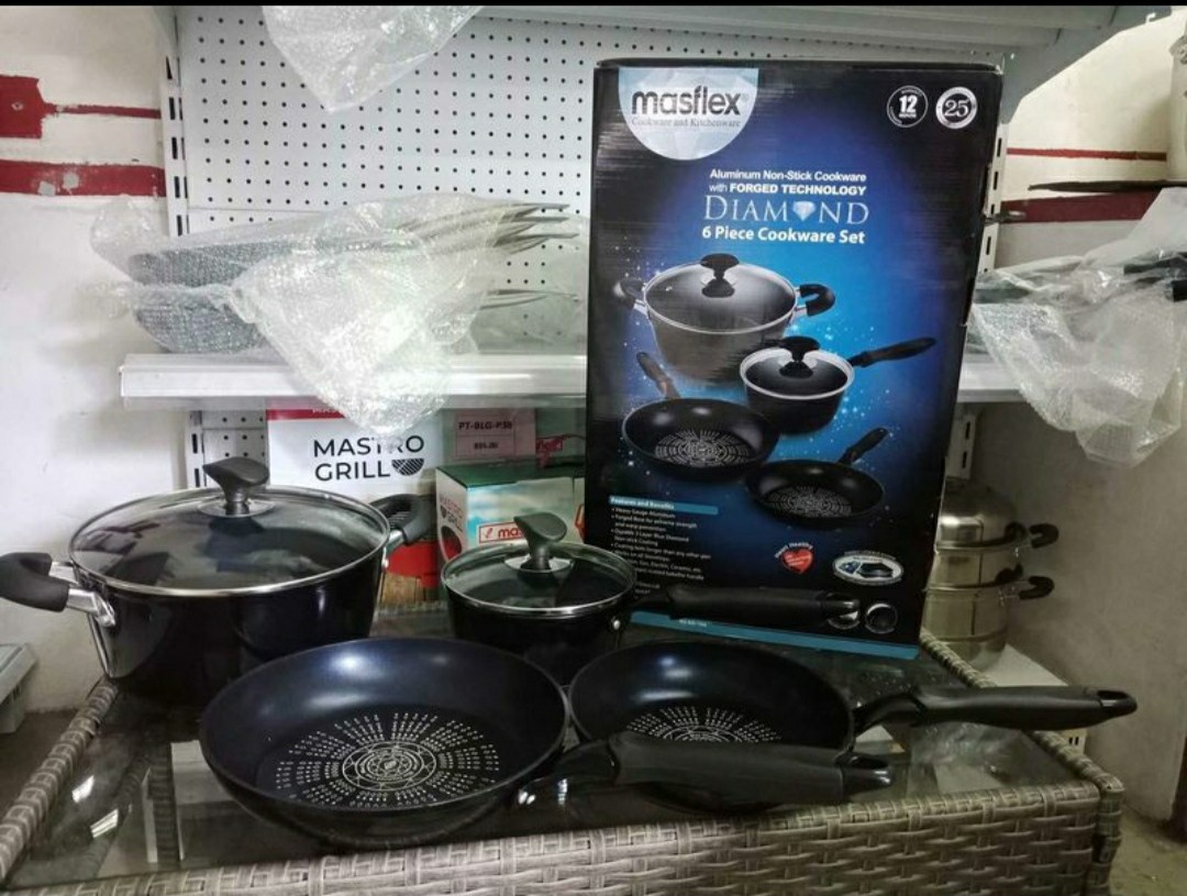 JEETEE Pots and Pans Set Nonstick with Removable Handle 12PCS Set, Black