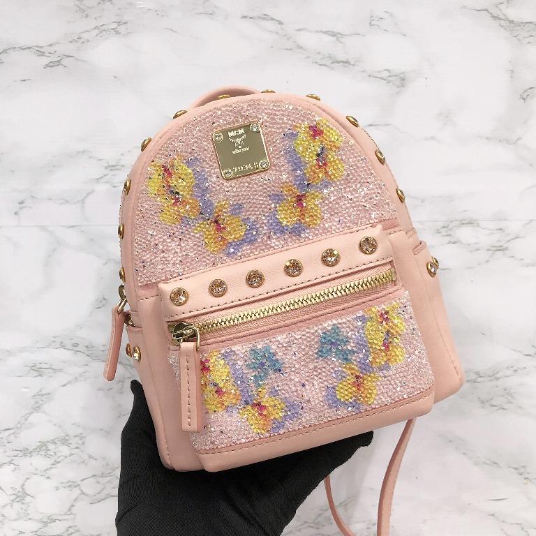 Mcm bag with outlet flowers