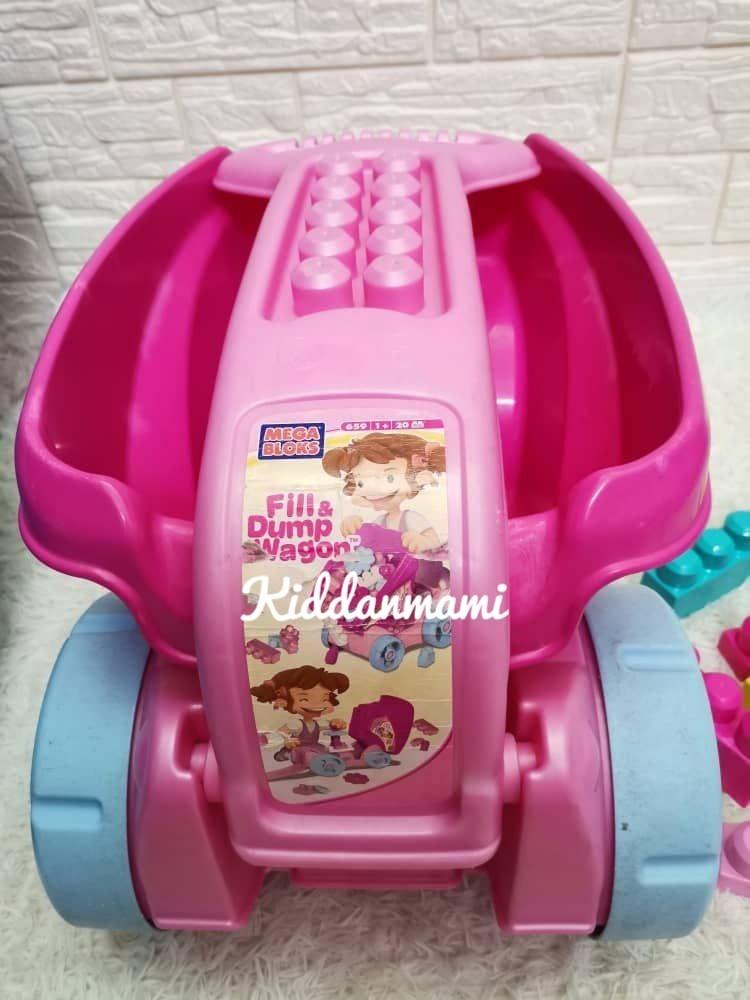 Mega bloks fill outlet and dump wagon
