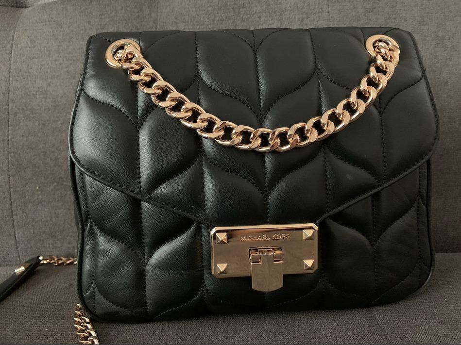 Michael Kors Peyton Large Convertible Shoulder Flap in Black