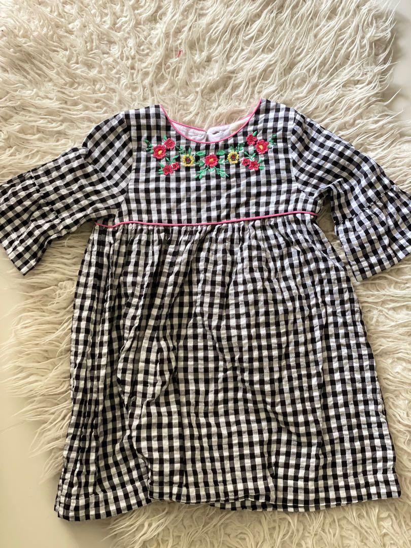 Mothercare dress (Category: Babies & Kids Fashion) located in Quezon City. Submitted by zenbinoya2000 (Listing ID 1128516169, Image 1). Description: Like new seldom used 3-4 years old.