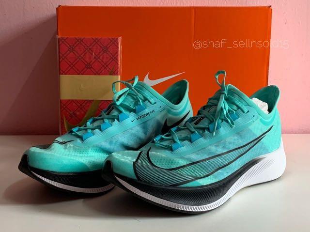 zoom fly 3 aurora green