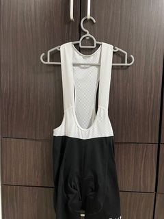 (Category: ) located in . Submitted by shoepping (Listing ID 1128536392, Image 1). Description: .