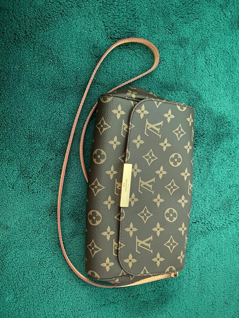 Louis Vuitton - Favourite MM Monogram Canvas - Pre-Loved