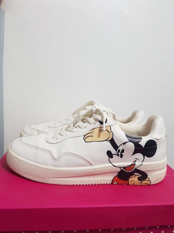Pull and bear mickey mouse shoes