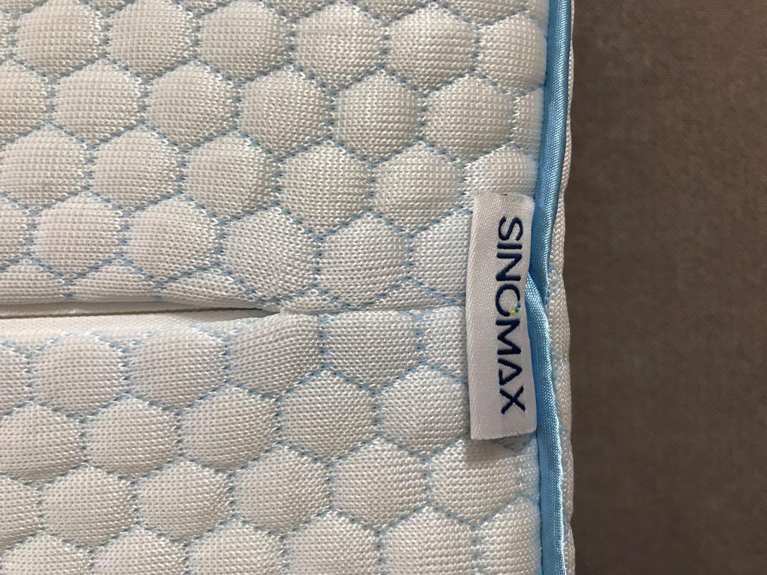Sinomax icy store cool pillow