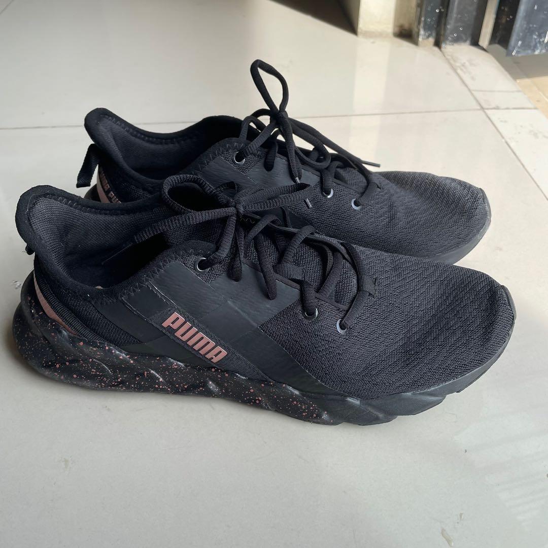 Sneakers puma wanita sales