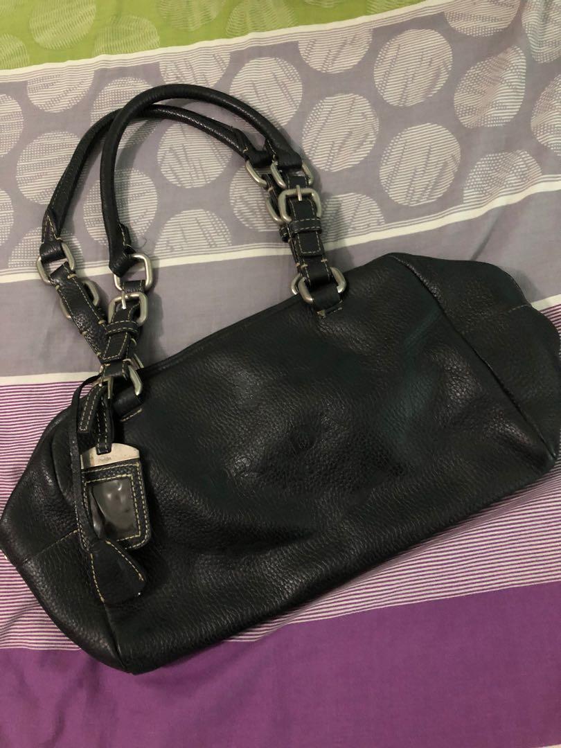 Vintage Prada (Category: Luxury Bags & Wallets) located in Caloocan City. Submitted by patoting (Listing ID 1128575382, Image 1). Description: .