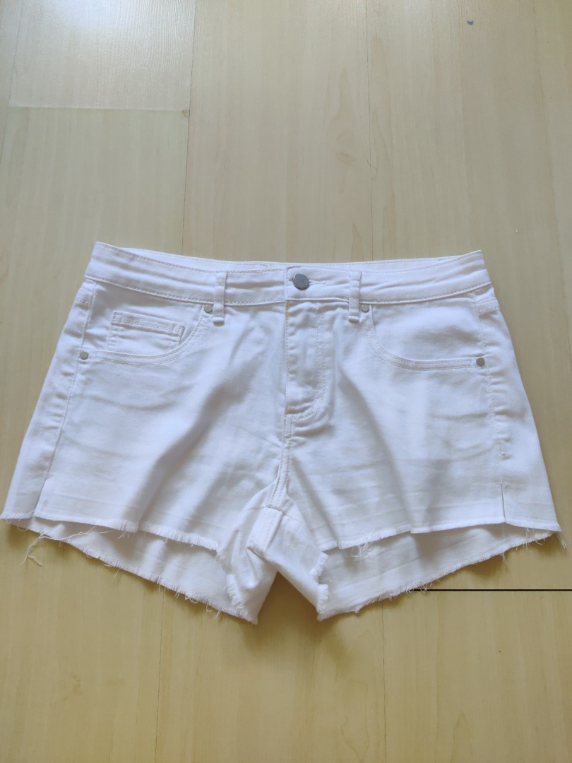 White denim shorts, Women's Fashion 