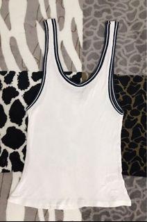 White knitted sando