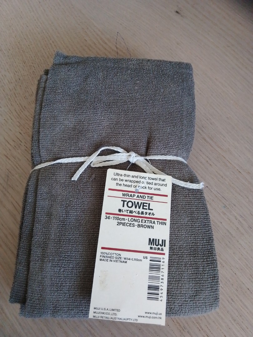 Wrap and tie Muji towel/ shawl, Furniture & Home Living, Bedding ...