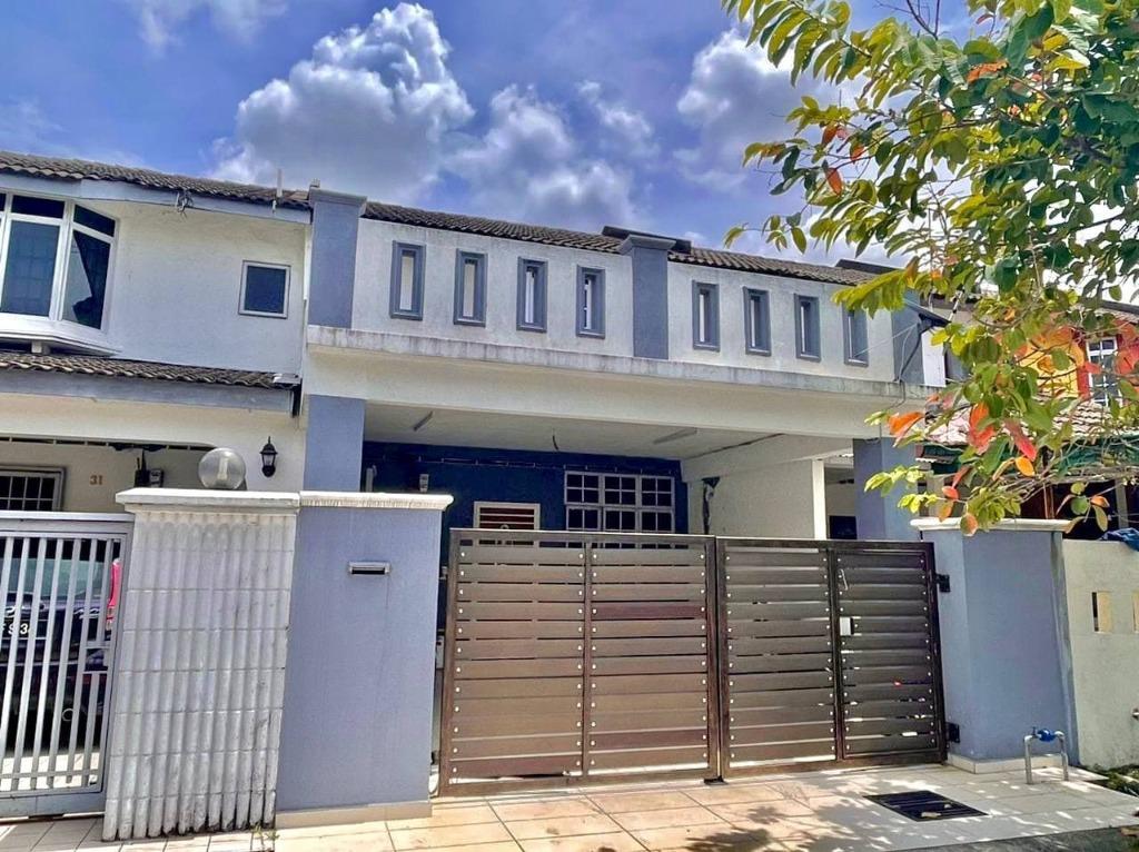2 Storey Terrace Taman Subang Perdana Seksyen U3 Shah Alam Property For Sale On Carousell
