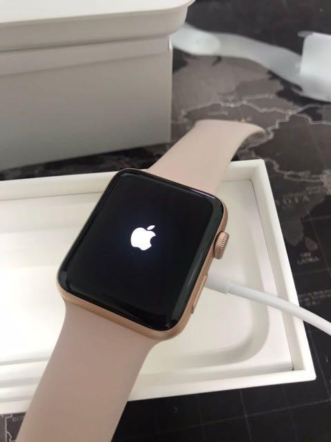 Apple Watch Series 3 rose gold 42mm condition 9.9 10