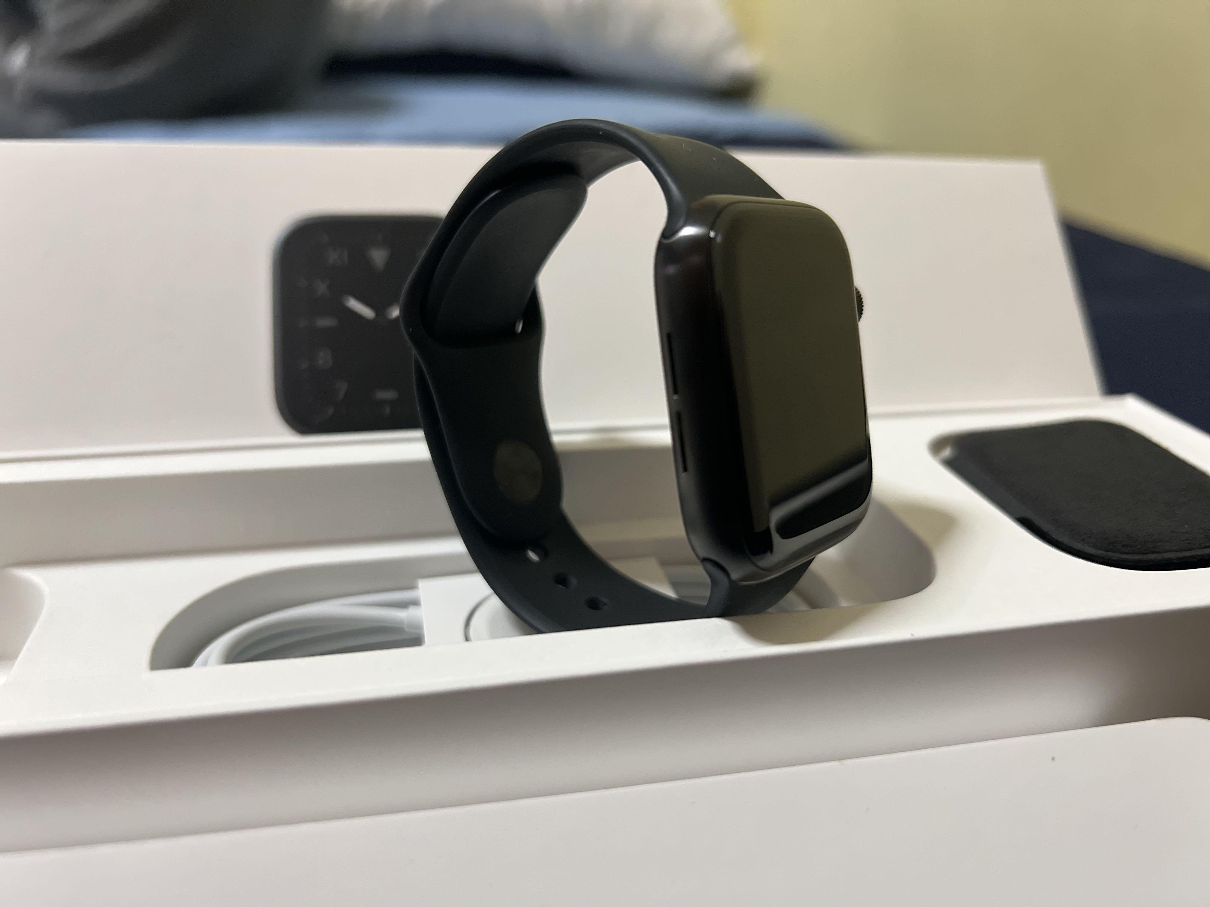 BLACK FRIDAY SALE Apple Watch Series 5 Titanium