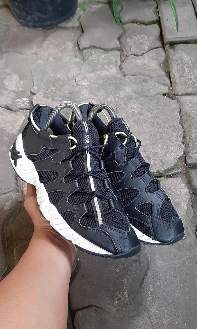 asics gel mai black