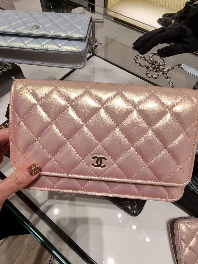 BNIB Chanel 21k WOC (wallet on chain) iridescent pink, Luxury, Bags &  Wallets on Carousell