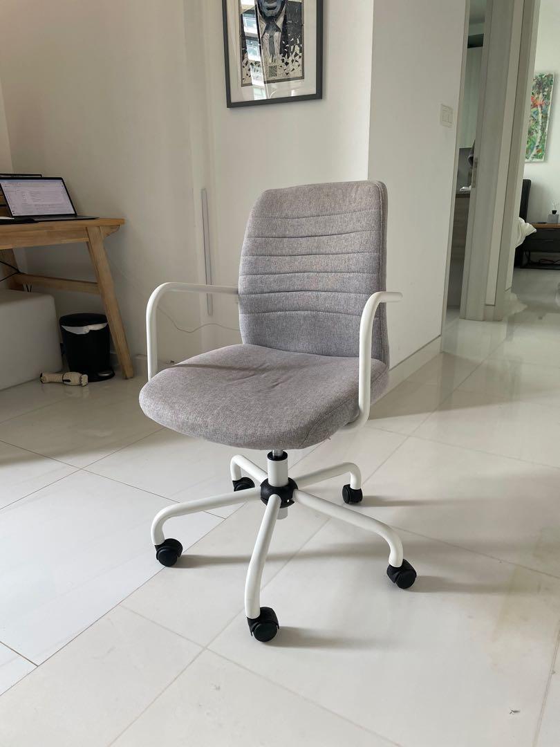 Castlery office chair outlet