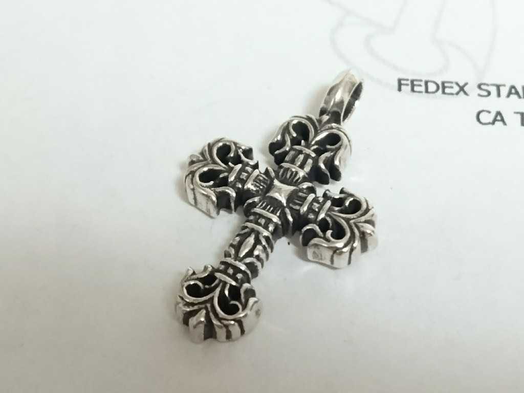 Chrome Hearts Filigree Cross Tiny Pendant Charm Luxury