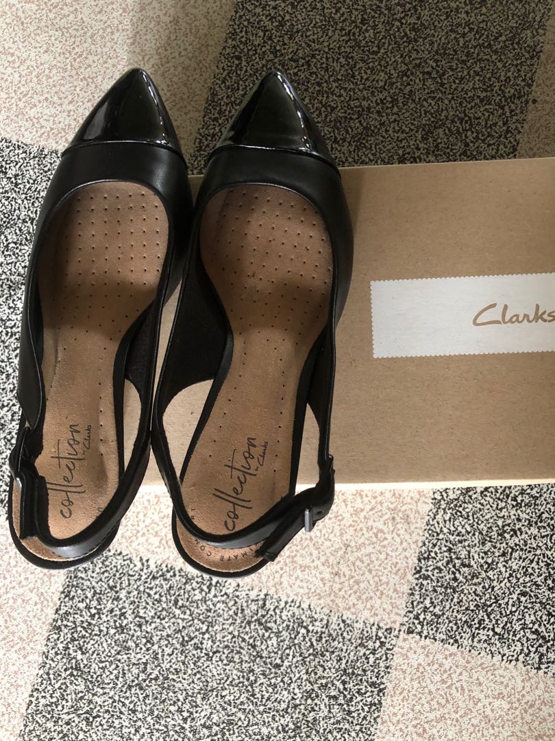 Clarks linvale emmy black leather Women s Fashion Footwear Loafers on Carousell