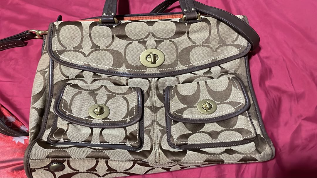 Coach hampton shoulder bag 2025