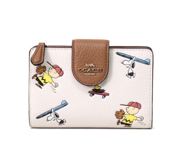 Coach X Snoopy Peanuts Medium Wallet, Women's Fashion, Bags & Wallets,  Wallets & Card Holders on Carousell