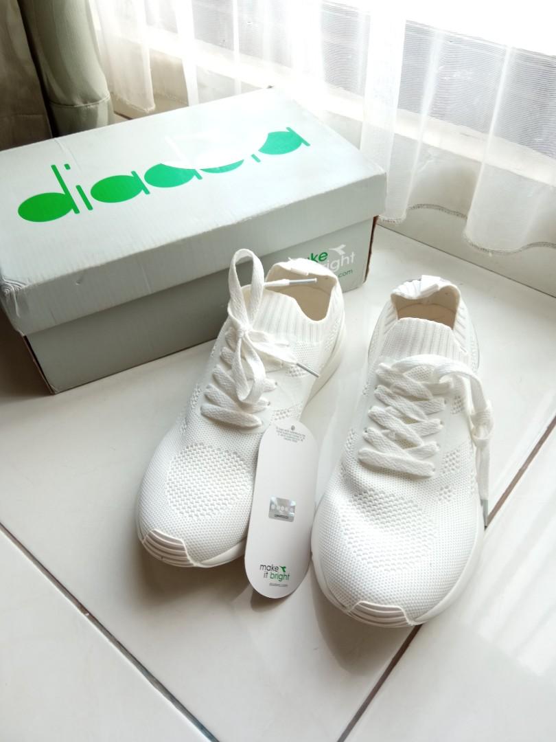 Diadora remigio white hot sale