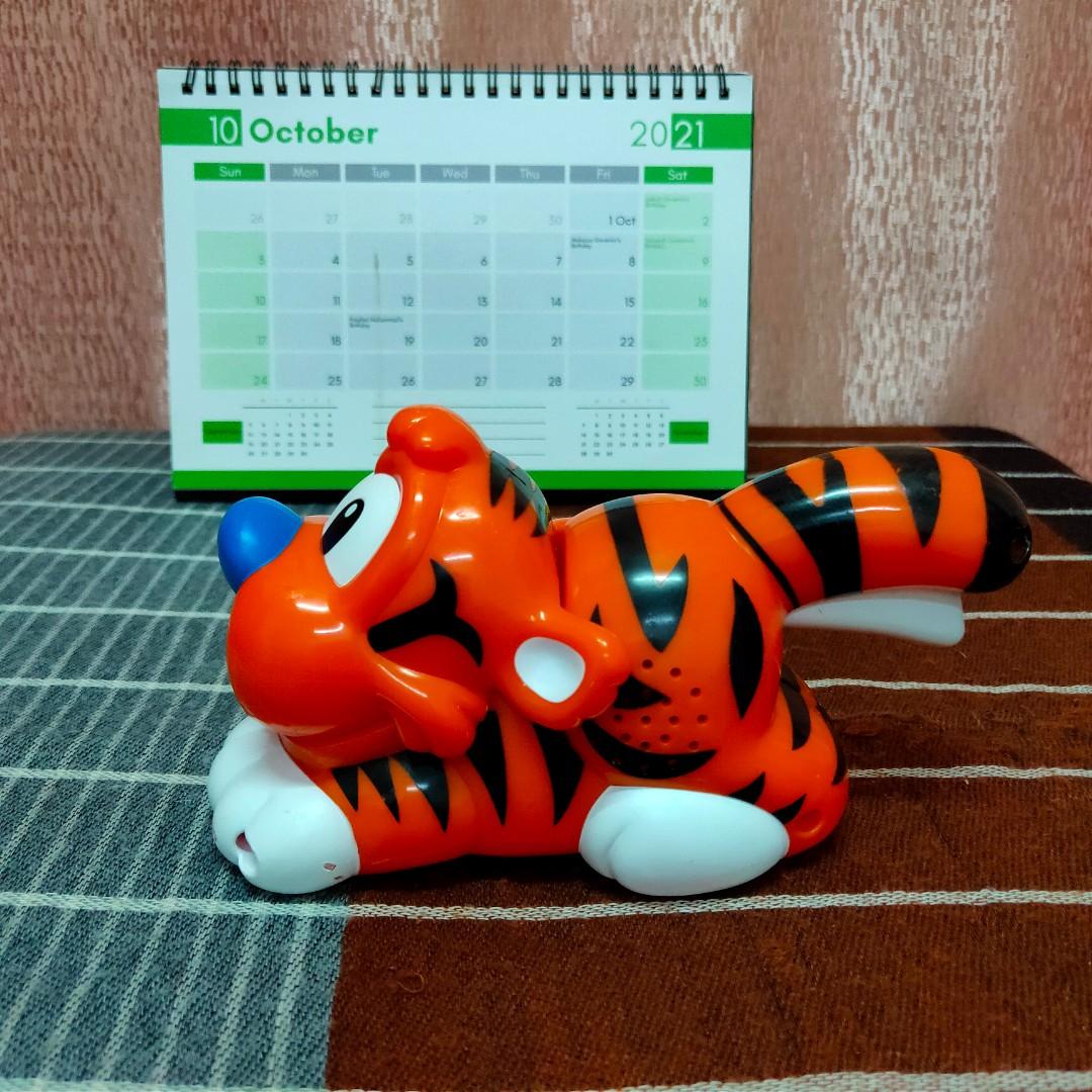 Fisher price shop flashlight animal