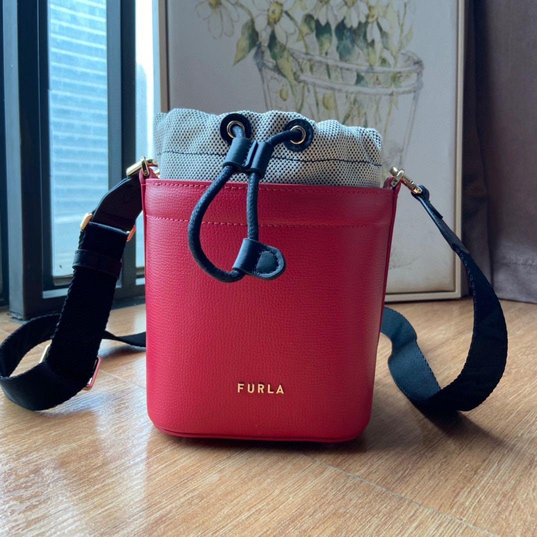 FURLA VERTIGINE BUCKET BAG Women s Fashion Bags Wallets Cross body Bags on Carousell