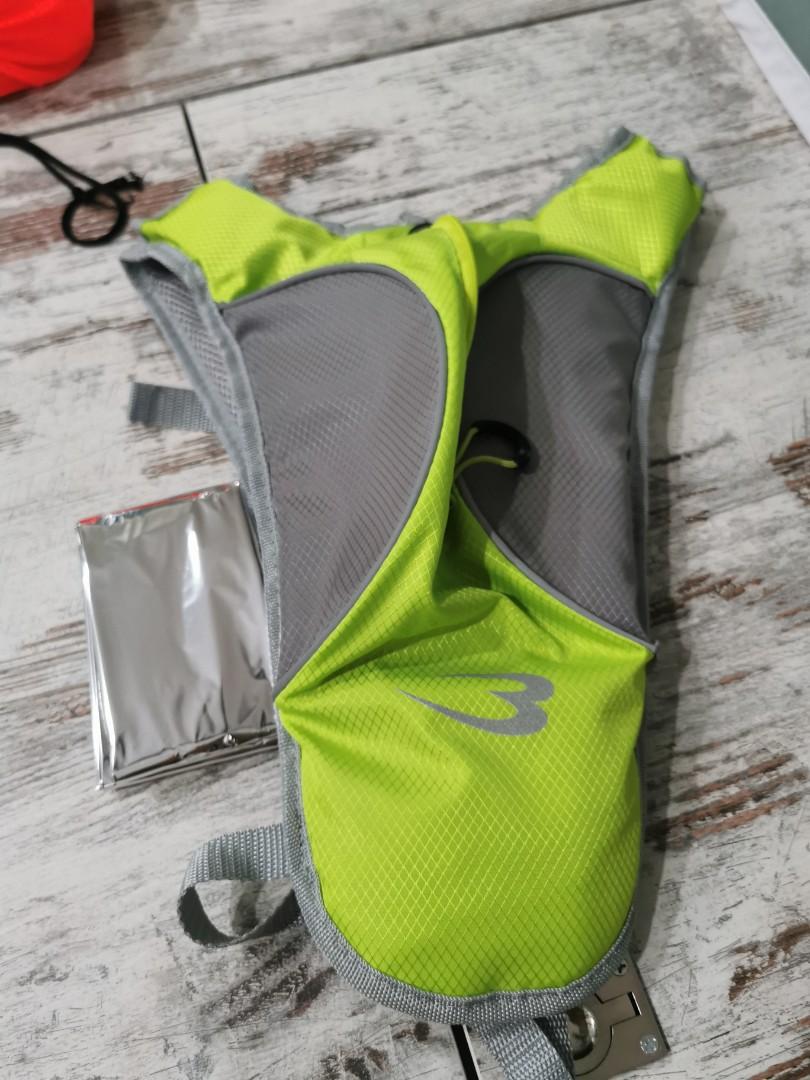 Light weight jogging backpack, Men's Fashion, Bags, Backpacks on Carousell