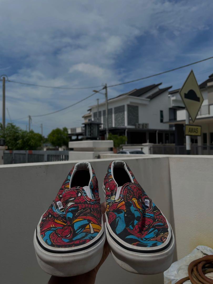 vans marvel spiderman slip on