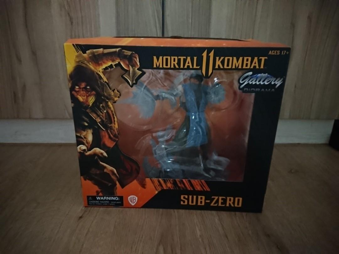 Mortal Kombat 11 Diamond Select Gallery Subzero Diorama Statue, Hobbies