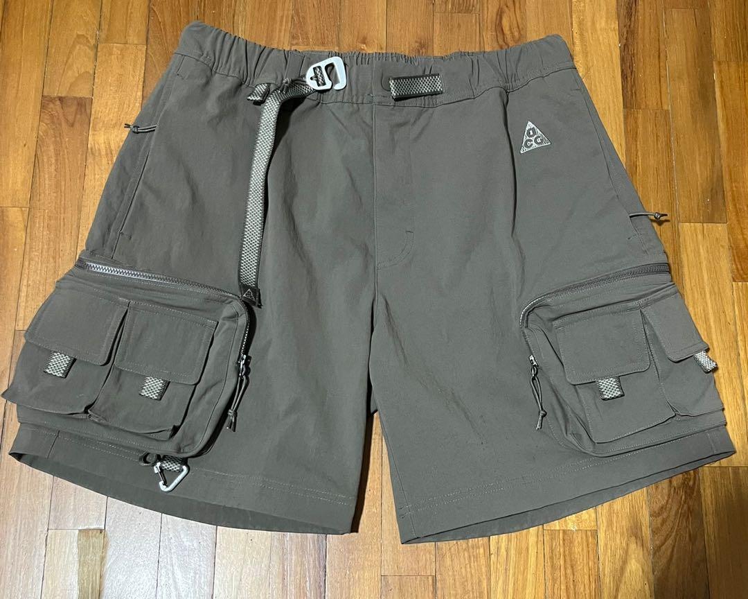 Nike ACG Cargo Shorts in Ironstone 