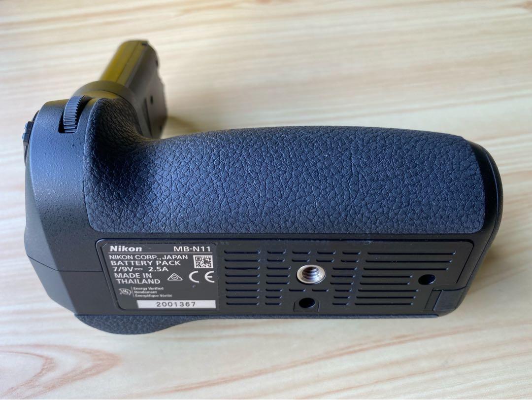 Nikon MBN11 for Z6 ii n Z7 ii, Photography, Photography Accessories