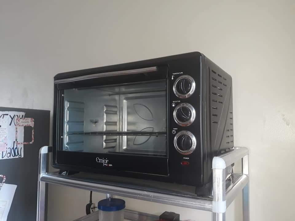 Emjoi Oven 45liters for sale or swap, TV & Home Appliances, Kitchen