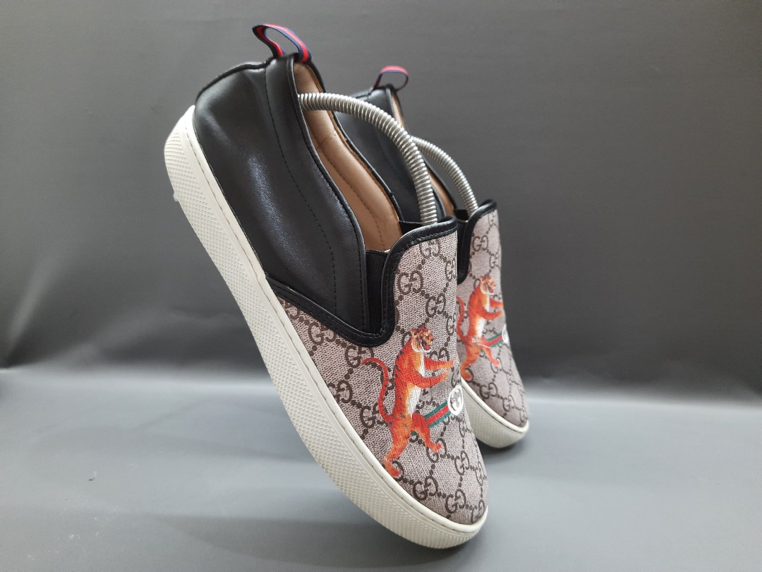Sepatu gucci slip on tiger leather size 42 (27 cm), Fesyen Pria, Sepatu