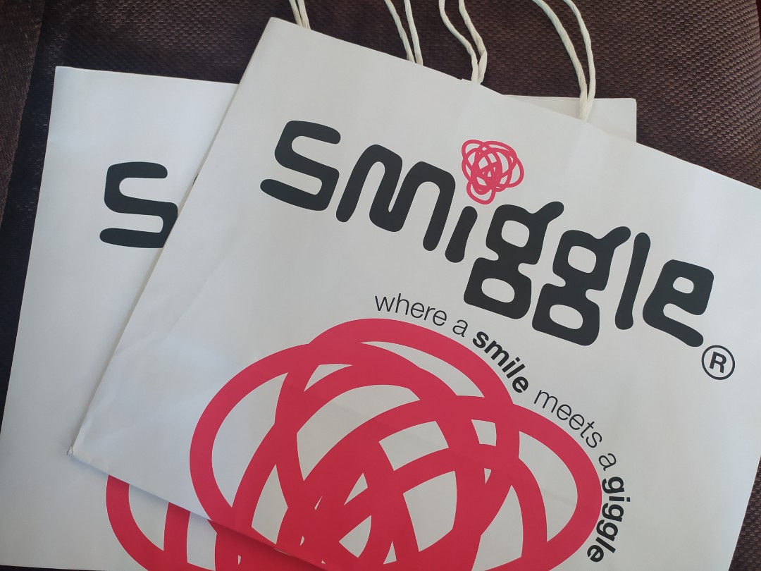 smiggle paper bag